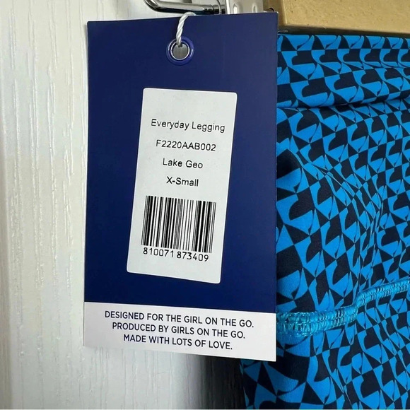 NWT Addison Bay Everyday Legging 7/8 Length Lake Geo Blue White Size Small - Picture 7 of 11